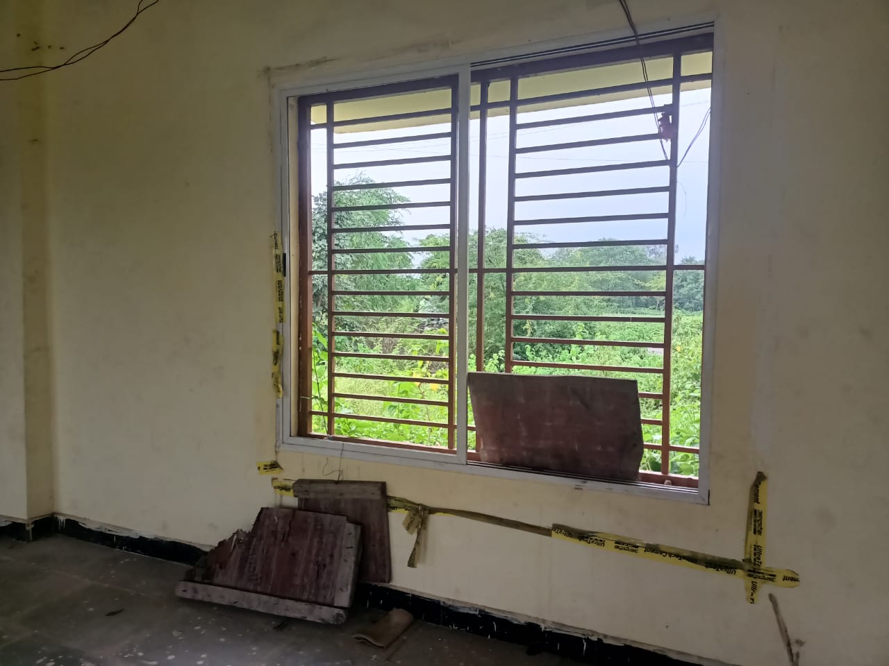 महाराणा प्रताप क्रिकेट मैदान में सटोरियों ने जमाया डेरा...रात के अंधेरे में नशाखोरी के साथ साथ हो रहे अनैतिक काम, एक करोड़ की लागत से स्टेडियम के नाम पर बने चंद कमरे और बाउंड्रीवाल भी चढ़े भ्रष्टाचार की भेंट