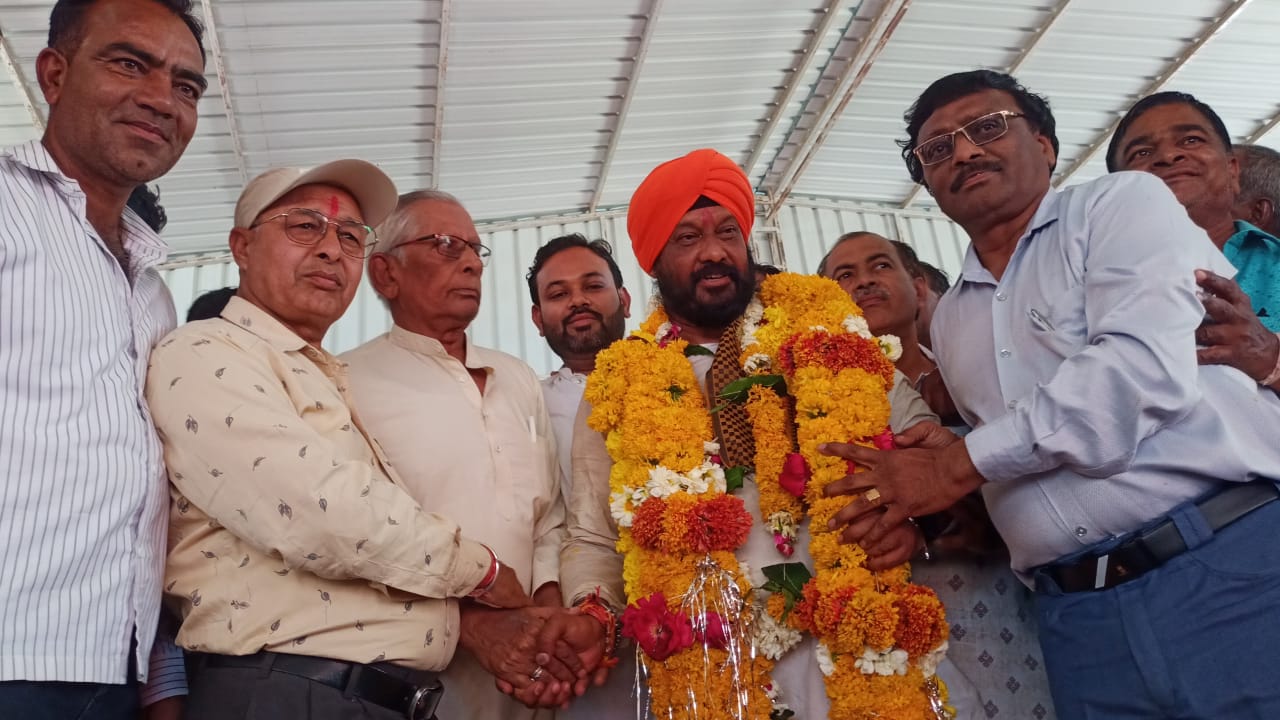 सुवासरा विधायक हरदीप सिंह डंग के जन्मदिवस पर उमड़ा कार्यकर्ताओं का जनसैलाब...खेजड़िया बालाजी मंदिर से भरी डंग ने हुंकार