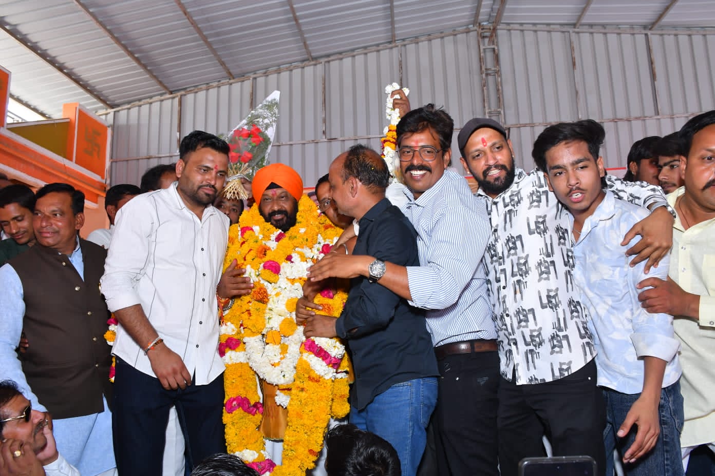 सुवासरा विधायक हरदीप सिंह डंग के जन्मदिवस पर उमड़ा कार्यकर्ताओं का जनसैलाब...खेजड़िया बालाजी मंदिर से भरी डंग ने हुंकार